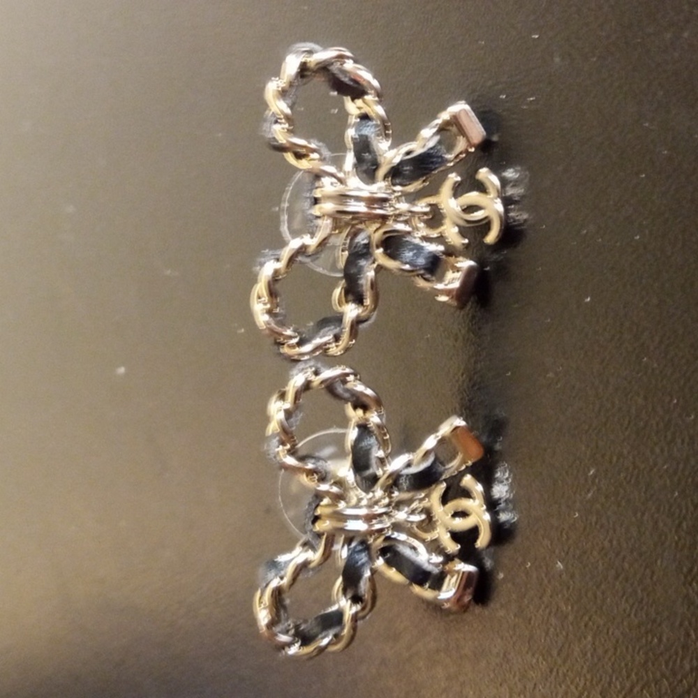 WOMEN'S CHANEL BLACK AND GOLD CC RIBBON EARRINGS